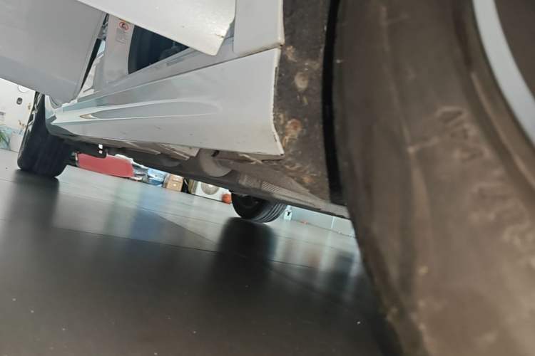 Used BYD Qin PLUS 2021 DM-i 120KM Prestige Model Right Side Sill