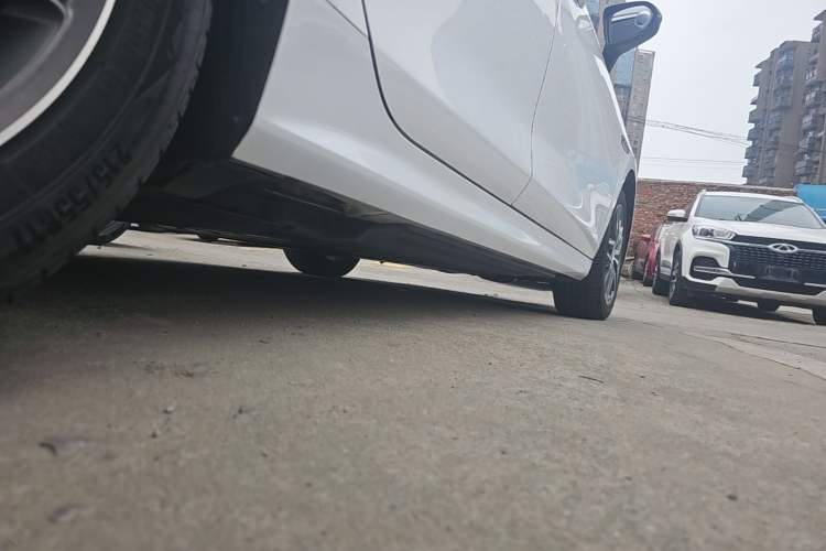 Used BYD Qin PLUS 2021 EV 500KM Luxury Model Right Side Sill