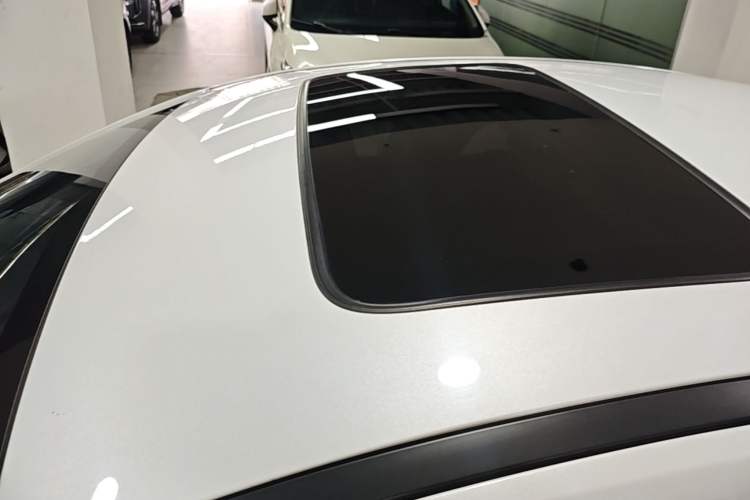 Used BYD Qin PLUS 2021 DM-i 55KM Flagship Model Roof