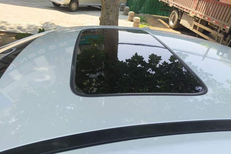 Used BYD Qin PLUS 2021 DM-i 55KM Flagship Model Roof