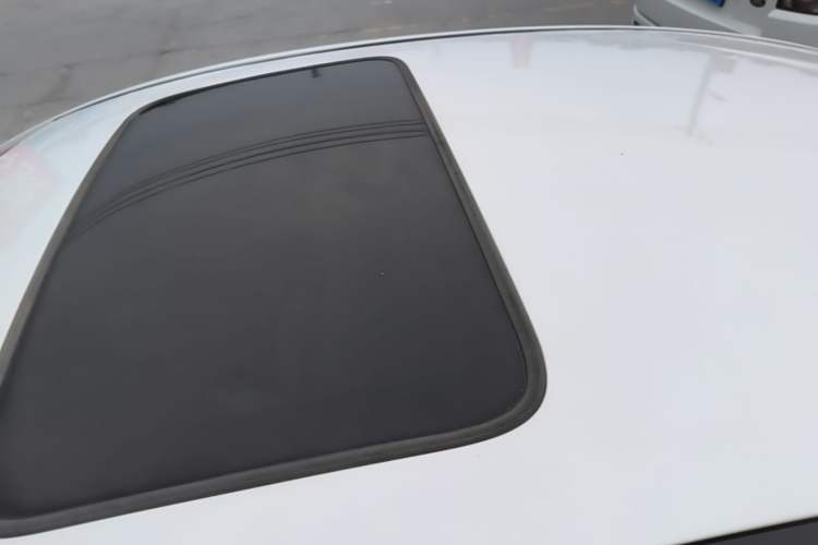 Used BYD Qin PLUS 2021 EV 500KM Luxury Model Roof