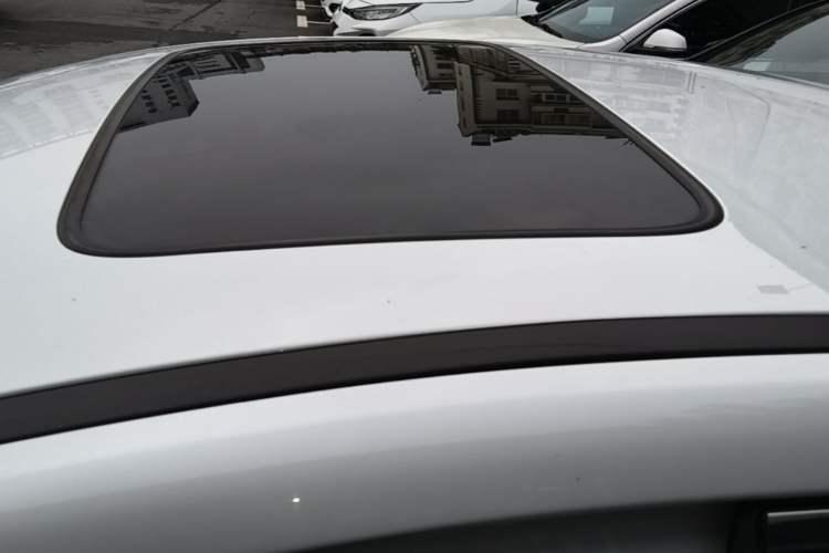 Used BYD Qin PLUS 2021 EV 400KM Luxury Model Roof