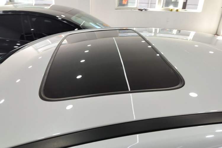 Used BYD Qin PLUS 2021 EV 400KM Luxury Model Roof