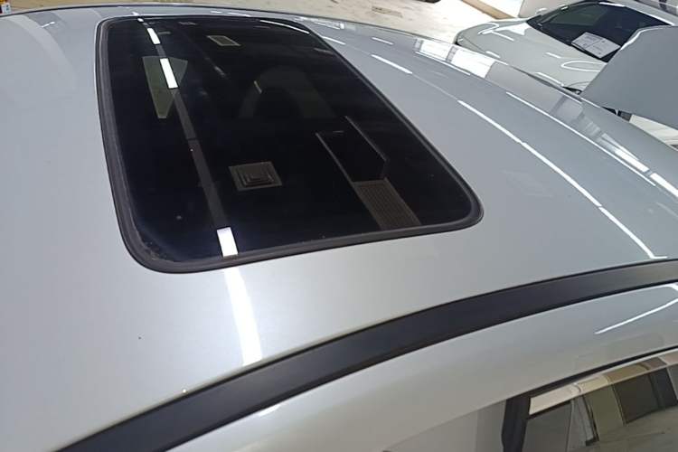 Used BYD Qin PLUS 2021 DM-i 55KM Flagship Model Roof