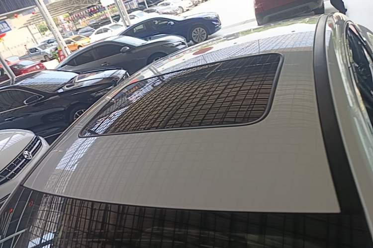 Used BYD Qin PLUS 2021 DM-i 55KM Prestige Model Roof