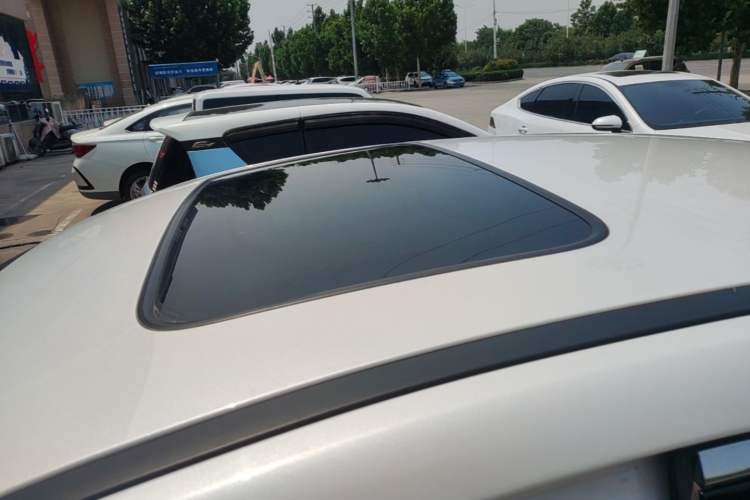 Used BYD Qin PLUS 2021 DM-i 55KM Flagship Model Roof