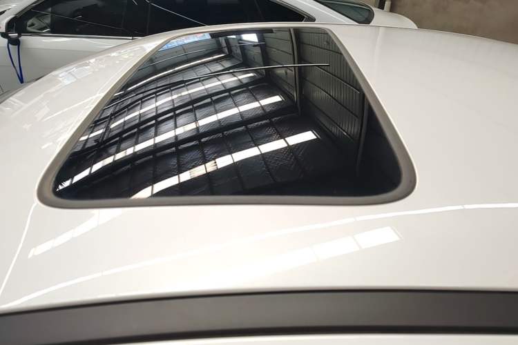 Used BYD Qin PLUS 2021 EV 500KM Luxury Model Roof
