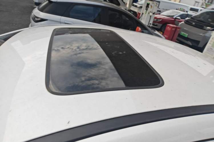 Used BYD Qin PLUS 2021 EV 500KM Premium Model Roof