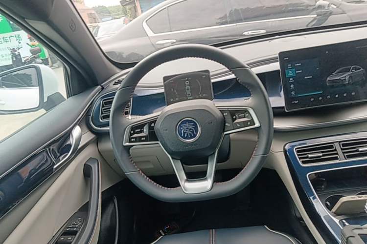 Used BYD Qin PLUS 2021 DM-i 55KM Flagship Model Steering Wheel