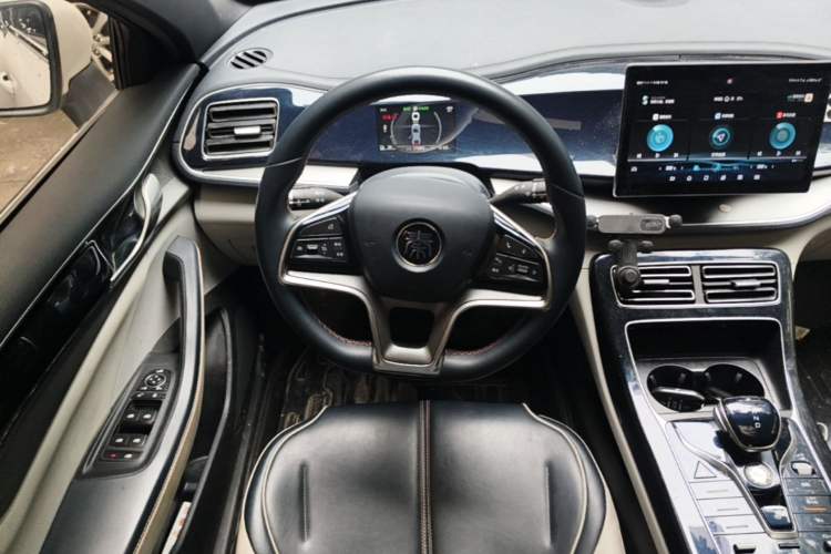 Used BYD Qin PLUS 2021 EV 400KM Luxury Model Steering Wheel