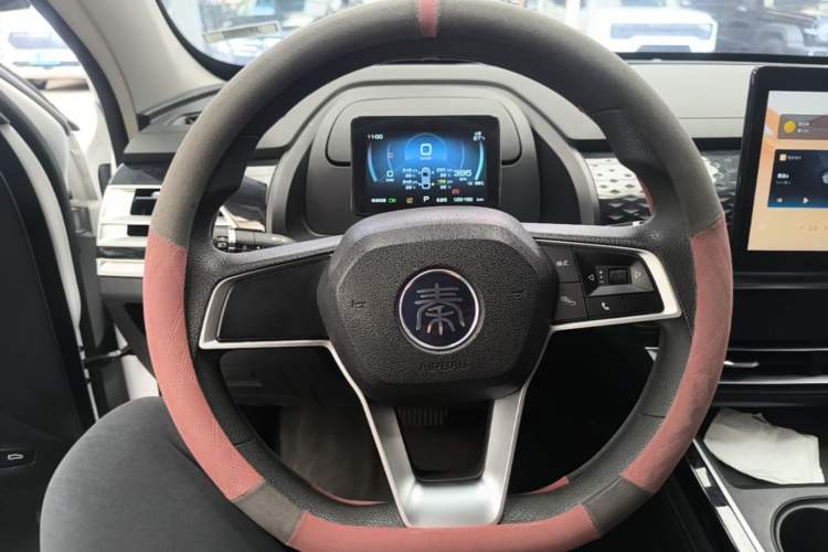 Used BYD Qin PLUS 2021 EV 400KM Leading Comfort Edition Steering Wheel