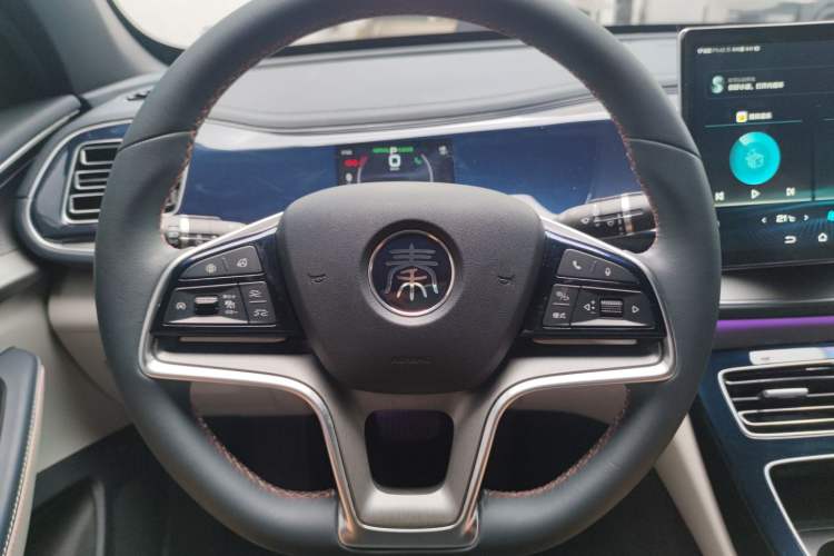 Used BYD Qin PLUS 2021 EV 500KM Premium Model Steering Wheel