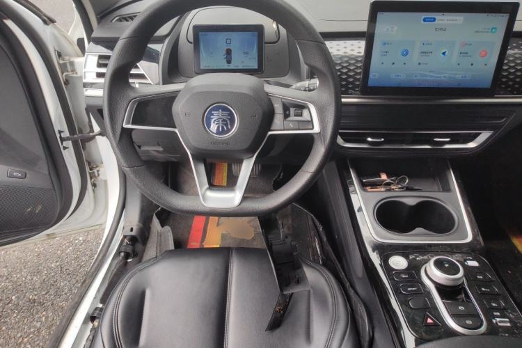 Used BYD Qin PLUS 2021 EV 400KM Leading Comfort Edition Steering Wheel