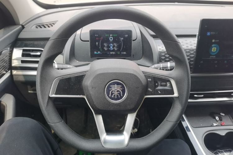 Used BYD Qin PLUS 2021 EV 400KM Leading Comfort Edition Steering Wheel