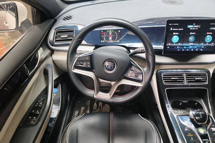 Used BYD Qin PLUS 2021 EV 400KM Luxury Model Steering Wheel