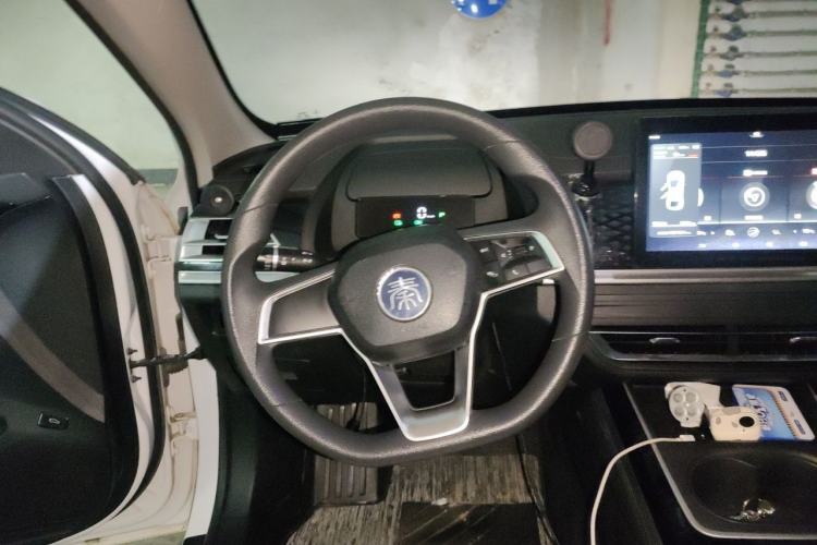 Used BYD Qin PLUS 2021 EV 400KM Leading Comfort Edition Steering Wheel