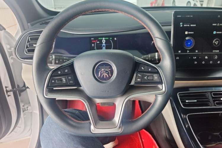 Used BYD Qin PLUS 2021 EV 500KM Premium Model Steering Wheel