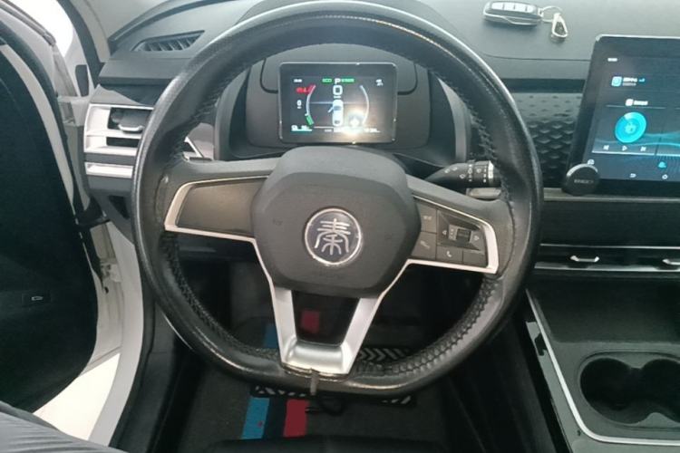 Used BYD Qin PLUS 2021 EV 400KM Leading Comfort Edition Steering Wheel