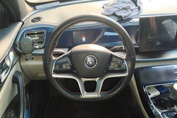 Used BYD Qin PLUS 2021 EV 500KM Luxury Model Steering Wheel
