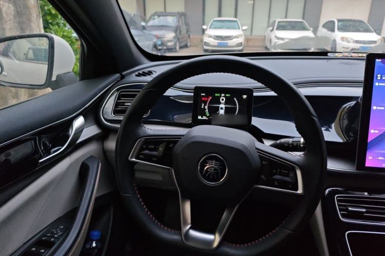 Used BYD Qin PLUS 2021 DM-i 55KM Flagship Model Steering Wheel