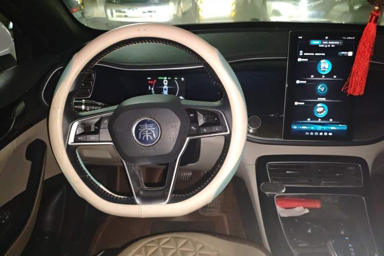 Used BYD Qin PLUS 2021 DM-i 120KM Prestige Model Steering Wheel
