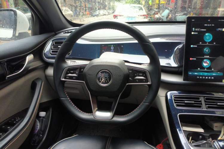 Used BYD Qin PLUS 2021 DM-i 120KM Prestige Model Steering Wheel