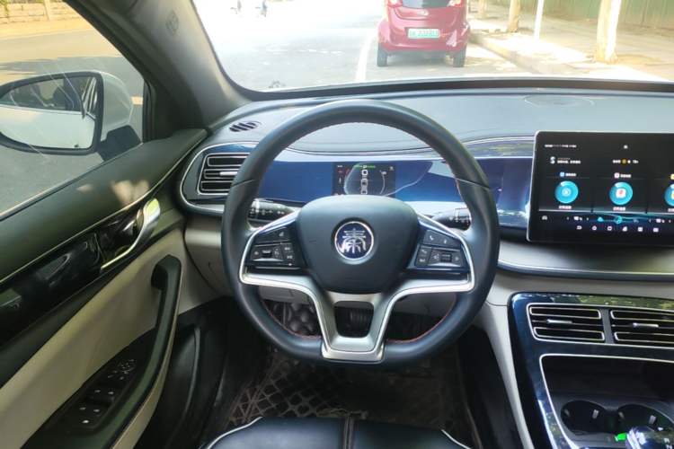 Used BYD Qin PLUS 2021 EV 500KM Luxury Model Steering Wheel