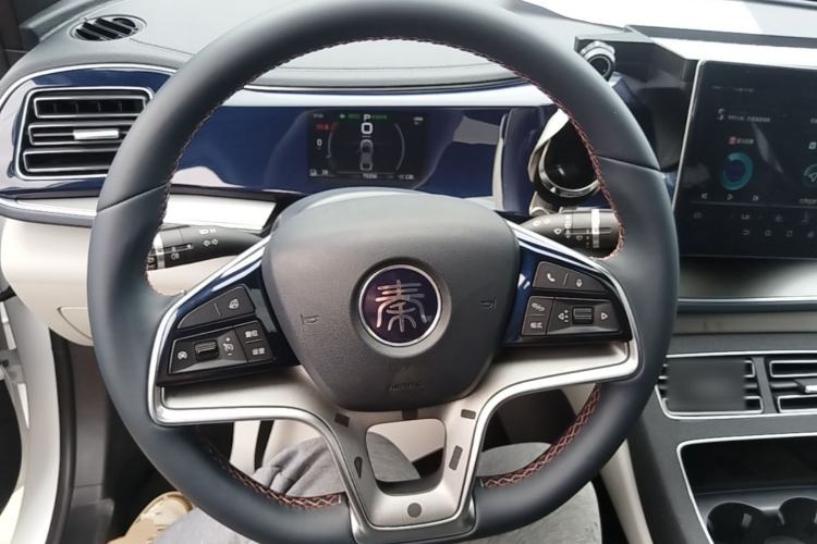 Used BYD Qin PLUS 2021 EV 500KM Luxury Model Steering Wheel