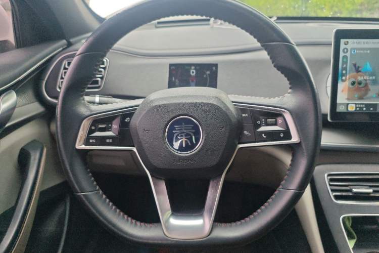 Used BYD Qin PLUS 2021 DM-i 120KM Prestige Model Steering Wheel
