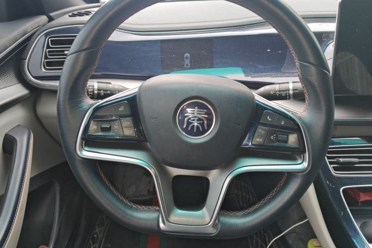 Used BYD Qin PLUS 2021 EV 400KM Luxury Model Steering Wheel