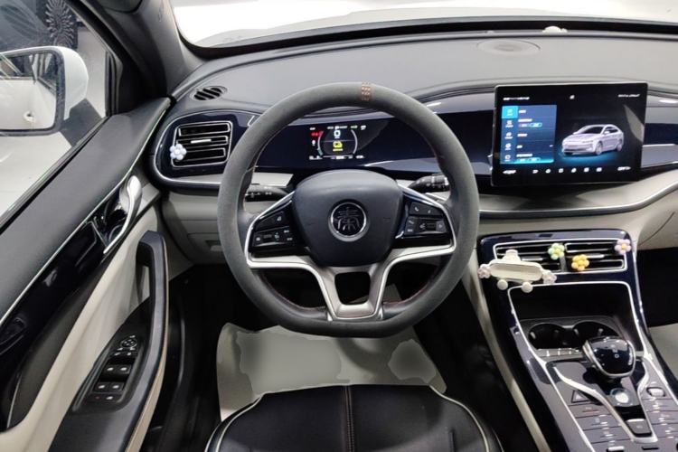 Used BYD Qin PLUS 2021 EV 400KM Luxury Model Steering Wheel