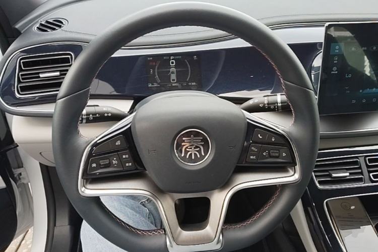 Used BYD Qin PLUS 2021 EV 500KM Luxury Model Steering Wheel