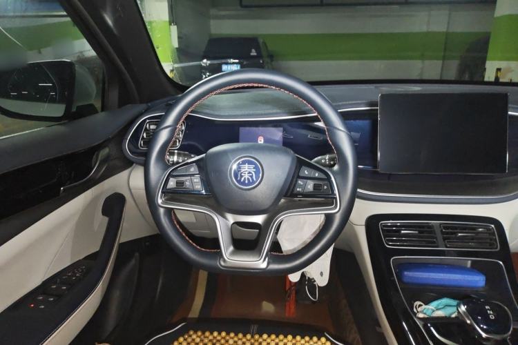 Used BYD Qin PLUS 2021 EV 500KM Luxury Model Steering Wheel