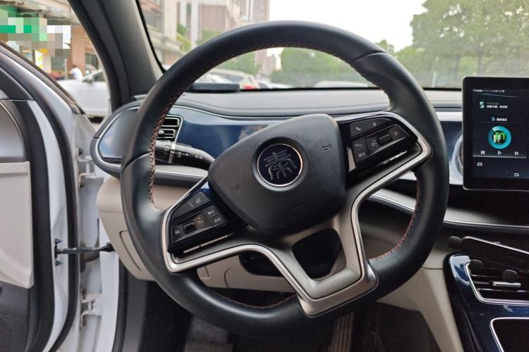 Used BYD Qin PLUS 2021 EV 400KM Luxury Model Steering Wheel