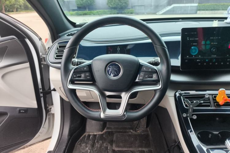 Used BYD Qin PLUS 2021 EV 400KM Luxury Model Steering Wheel