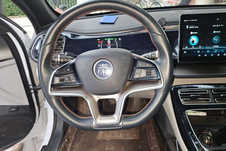 Used BYD Qin PLUS 2021 EV 500KM Luxury Model Steering Wheel