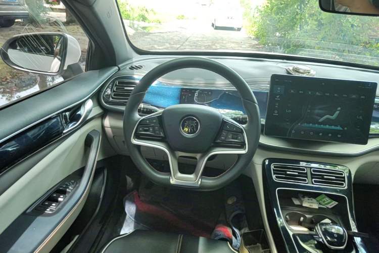 Used BYD Qin PLUS 2021 EV 600KM Flagship Model Steering Wheel