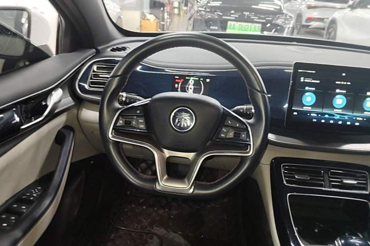 Used BYD Qin PLUS 2021 EV 500KM Luxury Model Steering Wheel