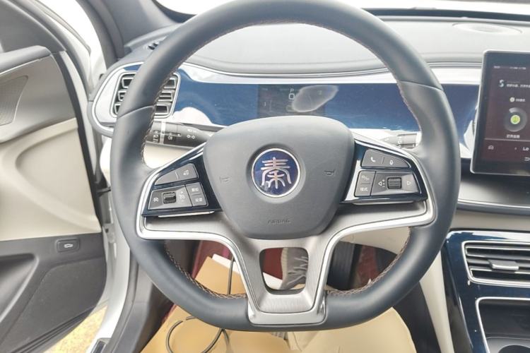Used BYD Qin PLUS 2021 EV 400KM Luxury Model Steering Wheel