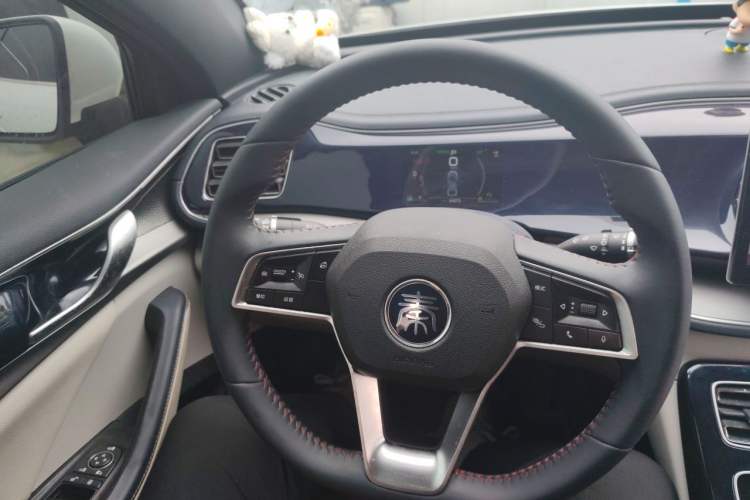 Used BYD Qin PLUS 2021 DM-i 55KM Flagship Model Steering Wheel