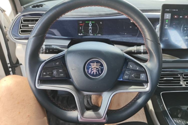Used BYD Qin PLUS 2021 EV 400KM Luxury Model Steering Wheel