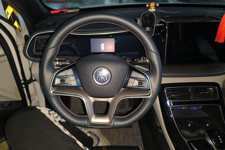 Used BYD Qin PLUS 2021 EV 400KM Luxury Model Steering Wheel