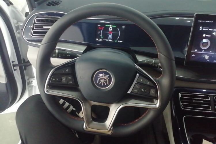 Used BYD Qin PLUS 2021 EV 400KM Luxury Model Steering Wheel