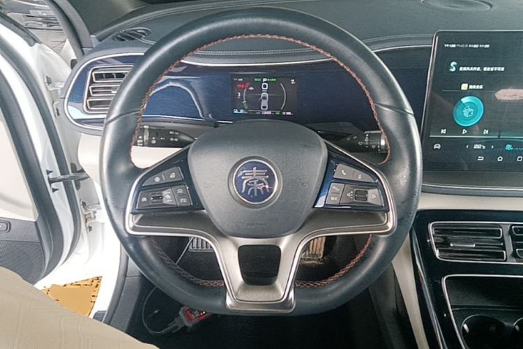 Used BYD Qin PLUS 2021 EV 600KM Flagship Model Steering Wheel