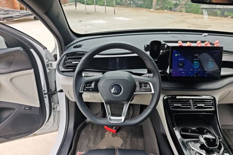 Used BYD Qin PLUS 2021 DM-i 55KM Prestige Model Steering Wheel