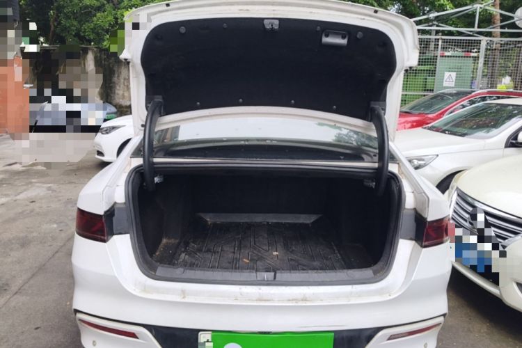 Used BYD Qin PLUS 2021 EV 400KM Luxury Model Trunk