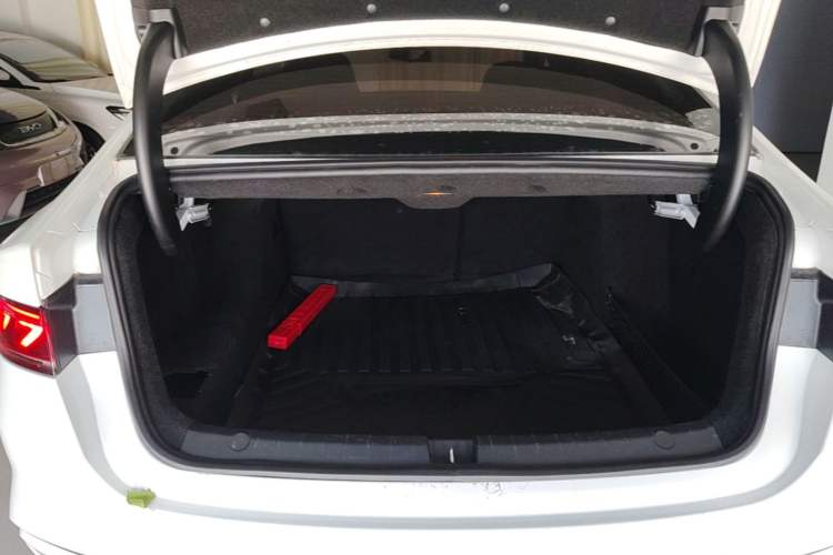 Used BYD Qin PLUS 2021 DM-i 55KM Flagship Model Trunk