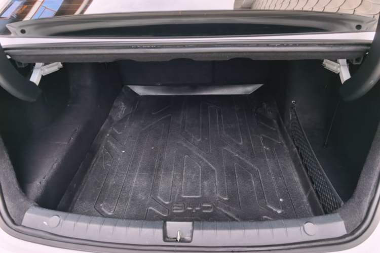 Used BYD Qin PLUS 2021 DM-i 55KM Prestige Model Trunk