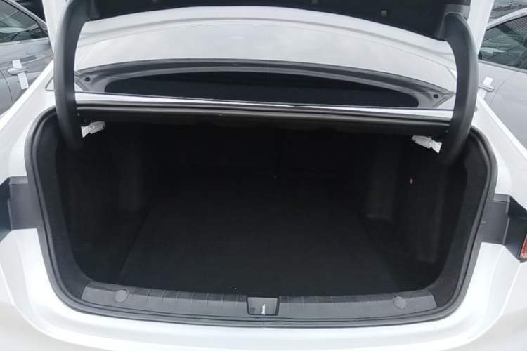 Used BYD Qin PLUS 2021 EV 500KM Luxury Model Trunk