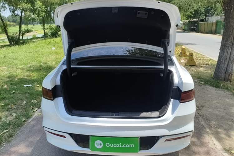 Used BYD Qin PLUS 2021 EV 500KM Luxury Model Trunk